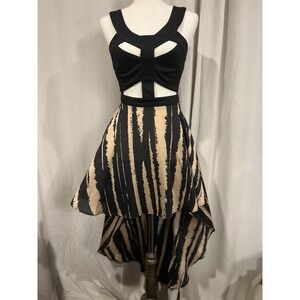 Reverse‎ Women's Top Size Medium Black And Tan